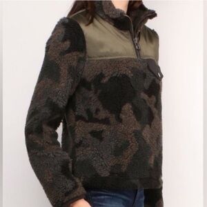 VERONICA BEARD Kylan Sherpa Pullover Size M Like New